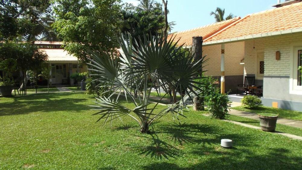 Morning Star Resorts Negombo Eksteriør bilde
